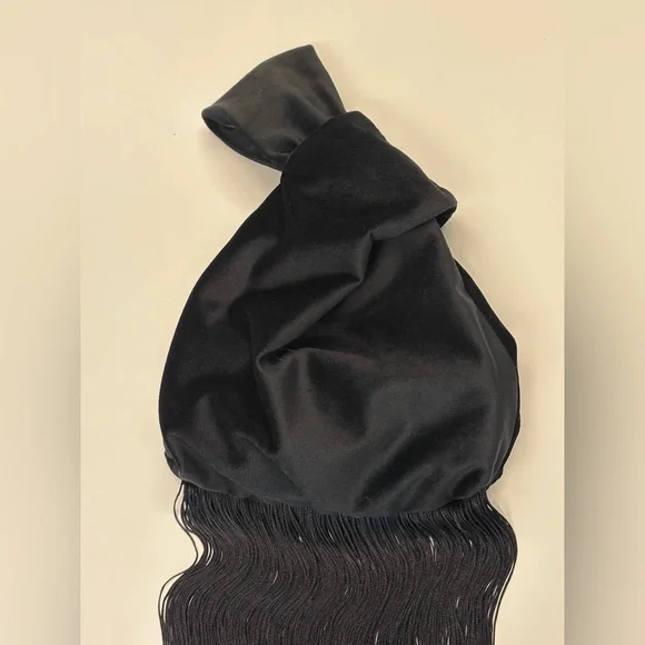 Elegant Velvet Wristlet Knot Black Mini fringe Bag - Picture 4 of 16